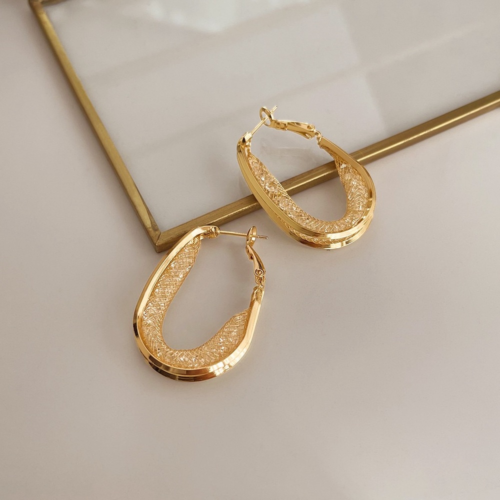 Vintage Antique Style Earrings With Silver Needle